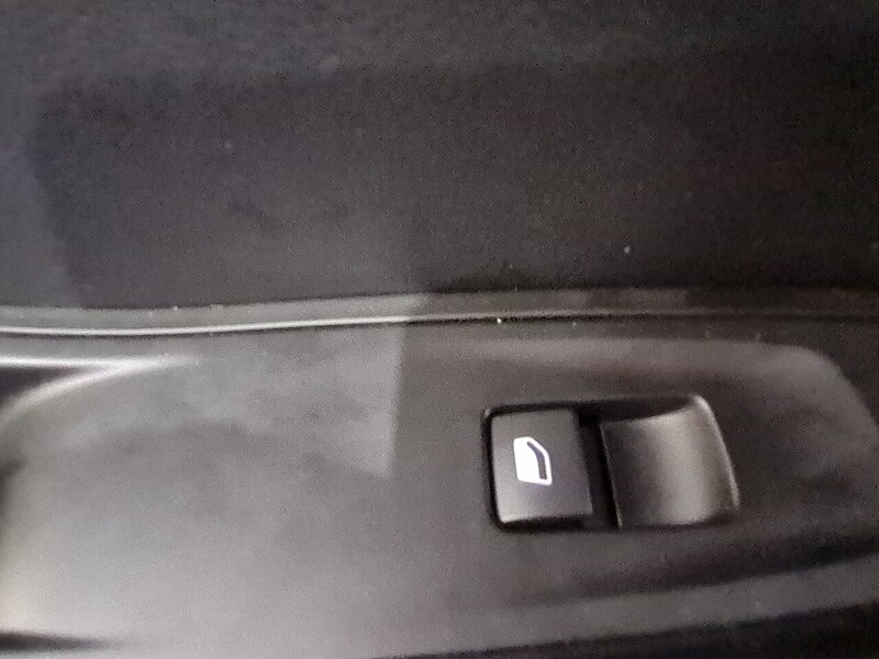 Vauxhall 1.2 Turbo Sport Nav SUV 5dr Petrol Manual Euro 6 (s/s) (130 ps)