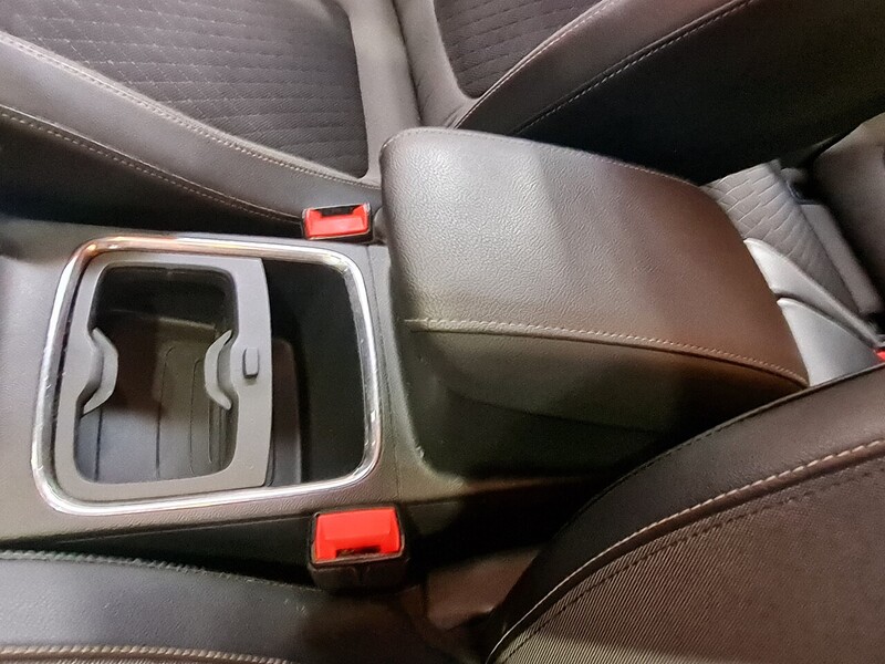 Vauxhall 1.2 Turbo Sport Nav SUV 5dr Petrol Manual Euro 6 (s/s) (130 ps)