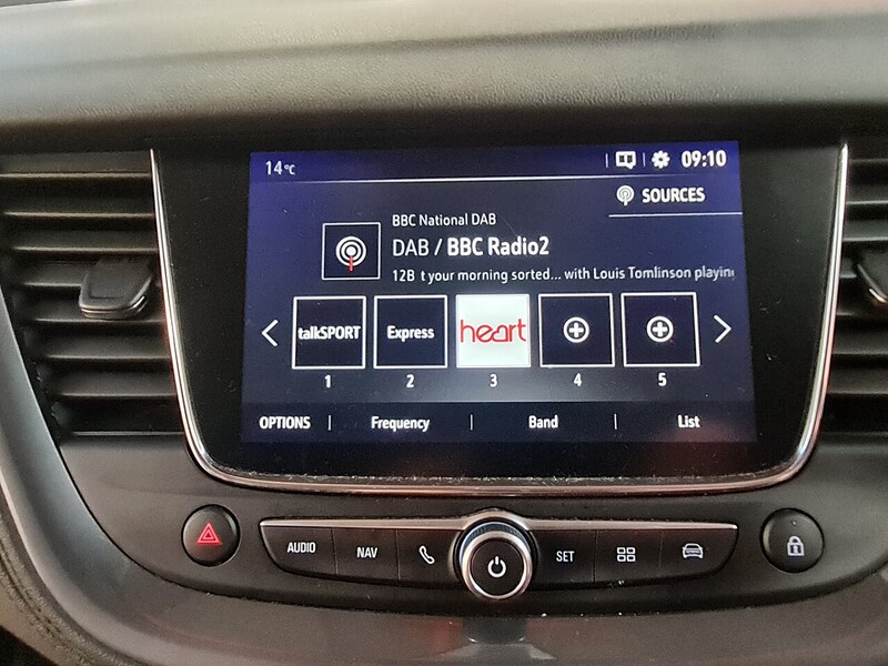 Vauxhall 1.2 Turbo Sport Nav SUV 5dr Petrol Manual Euro 6 (s/s) (130 ps)