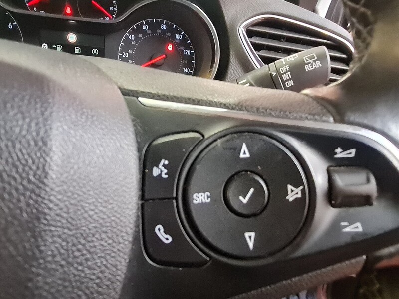 Vauxhall 1.2 Turbo Sport Nav SUV 5dr Petrol Manual Euro 6 (s/s) (130 ps)