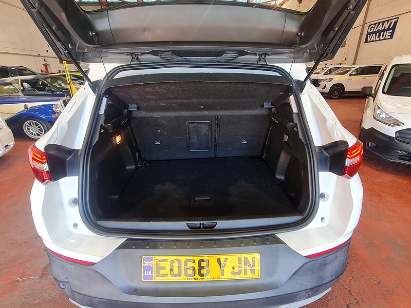 Vauxhall 1.2 Turbo Elite Nav SUV 5dr Petrol Auto 8Spd Euro 6 (s/s) (130 ps)