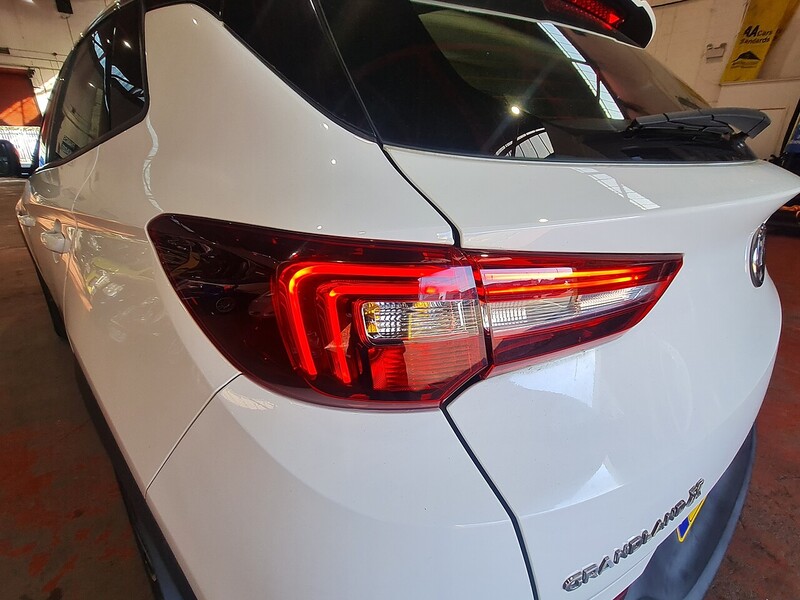 Vauxhall 1.2 Turbo Elite Nav SUV 5dr Petrol Auto 8Spd Euro 6 (s/s) (130 ps)