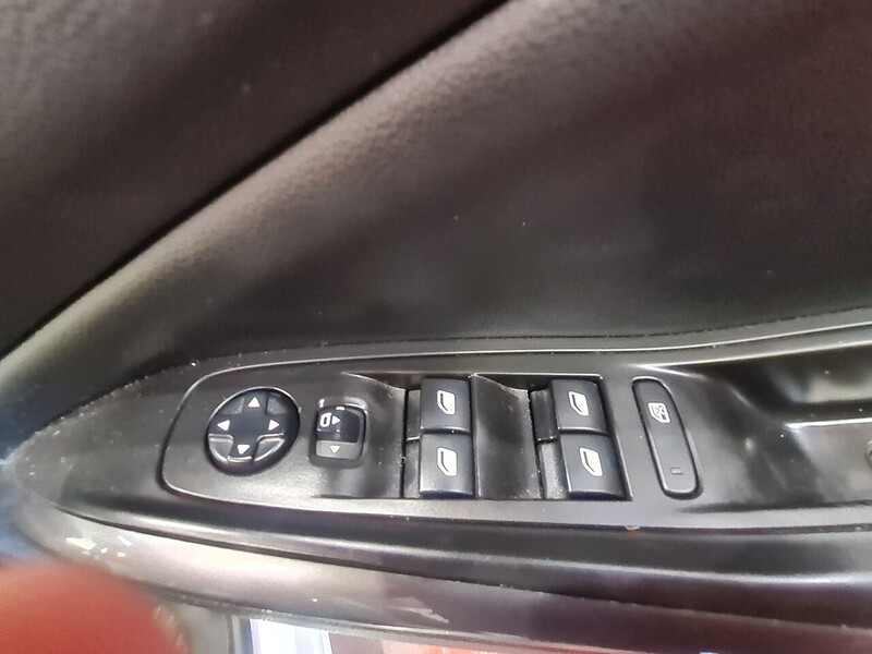 Vauxhall 1.2 Turbo Elite Nav SUV 5dr Petrol Auto 8Spd Euro 6 (s/s) (130 ps)