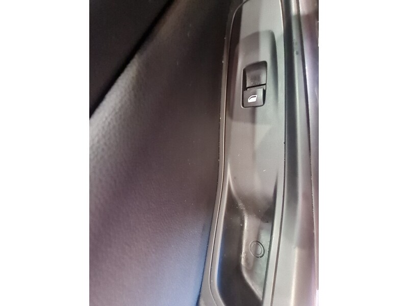 Vauxhall 1.2 Turbo Elite Nav SUV 5dr Petrol Auto 8Spd Euro 6 (s/s) (130 ps)