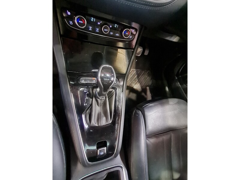 Vauxhall 1.2 Turbo Elite Nav SUV 5dr Petrol Auto 8Spd Euro 6 (s/s) (130 ps)