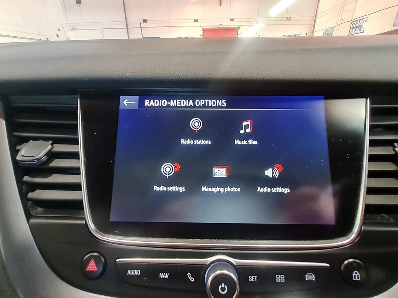 Vauxhall 1.2 Turbo Elite Nav SUV 5dr Petrol Auto 8Spd Euro 6 (s/s) (130 ps)