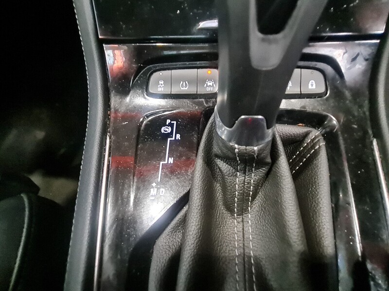 Vauxhall 1.2 Turbo Elite Nav SUV 5dr Petrol Auto 8Spd Euro 6 (s/s) (130 ps)