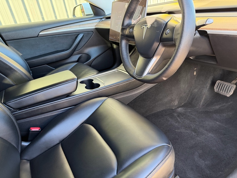 Tesla Standard Range Plus Saloon 4dr Electric Auto RWD (241 bhp)