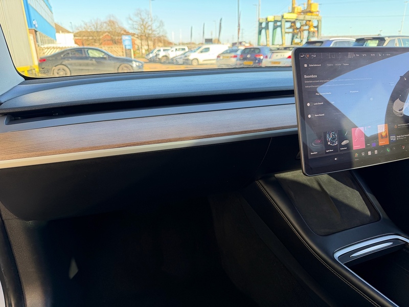 Tesla Standard Range Plus Saloon 4dr Electric Auto RWD (241 bhp)