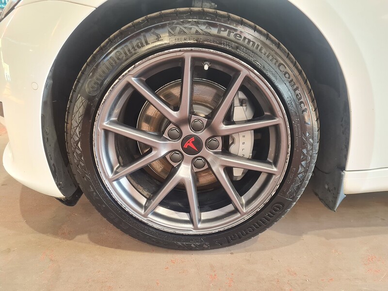 Tesla Standard Range Plus Saloon 4dr Electric Auto RWD (241 bhp)