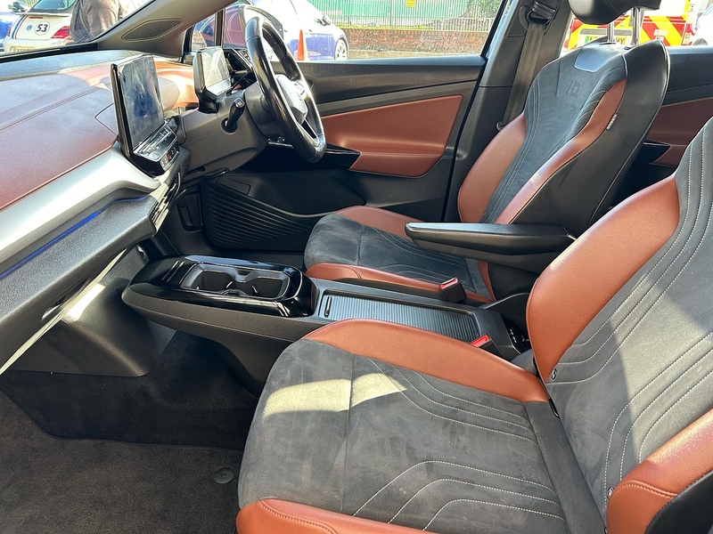 Volkswagen Pro Performance 77kWh Life SUV 5dr Electric Auto (204 ps)