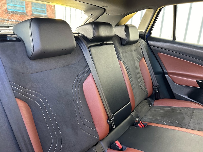 Volkswagen Pro Performance 77kWh Life SUV 5dr Electric Auto (204 ps)