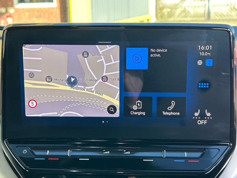 Volkswagen Pro Performance 77kWh Life SUV 5dr Electric Auto (204 ps)