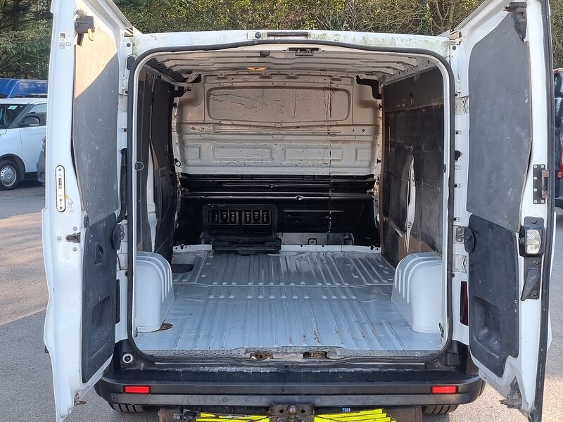 Nissan 1.6 dCi 1.2t Tekna Panel Van 5dr Diesel Manual L2 H1 Euro 6 (120 ps)