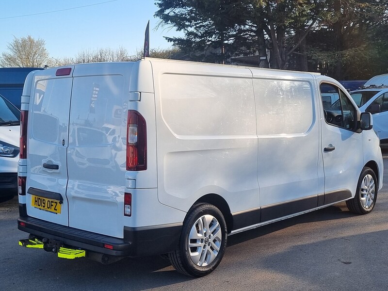 Nissan 1.6 dCi 1.2t Tekna Panel Van 5dr Diesel Manual L2 H1 Euro 6 (120 ps)