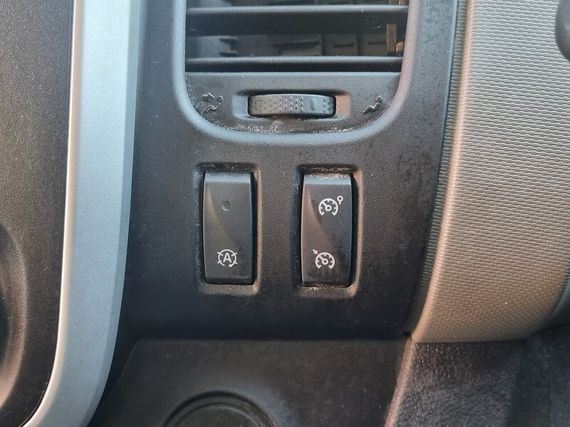 Nissan 1.6 dCi 1.2t Tekna Panel Van 5dr Diesel Manual L2 H1 Euro 6 (120 ps)