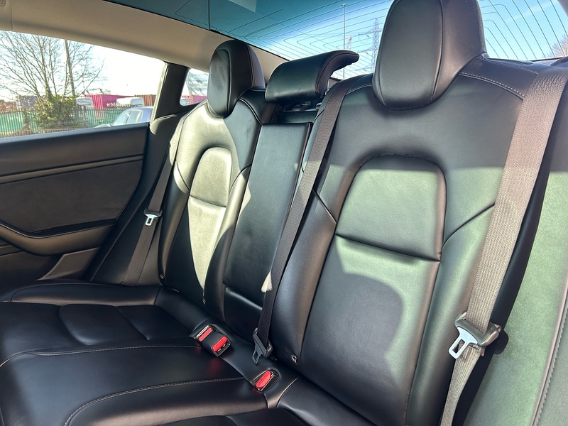 Tesla (Dual Motor) Long Range Saloon 4dr Electric Auto 4WDE (346 ps)