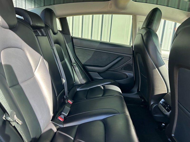 Tesla (Dual Motor) Long Range Saloon 4dr Electric Auto 4WDE (346 ps)