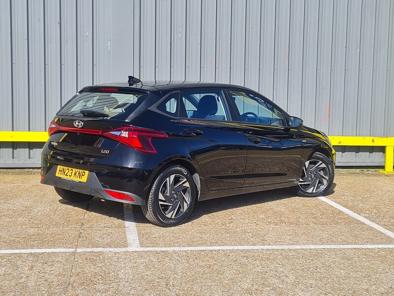 Hyundai 1.0 T-GDi MHEV SE Connect Hatchback 5dr Petrol Hybrid Manual Euro 6 (s/s) (100 ps)