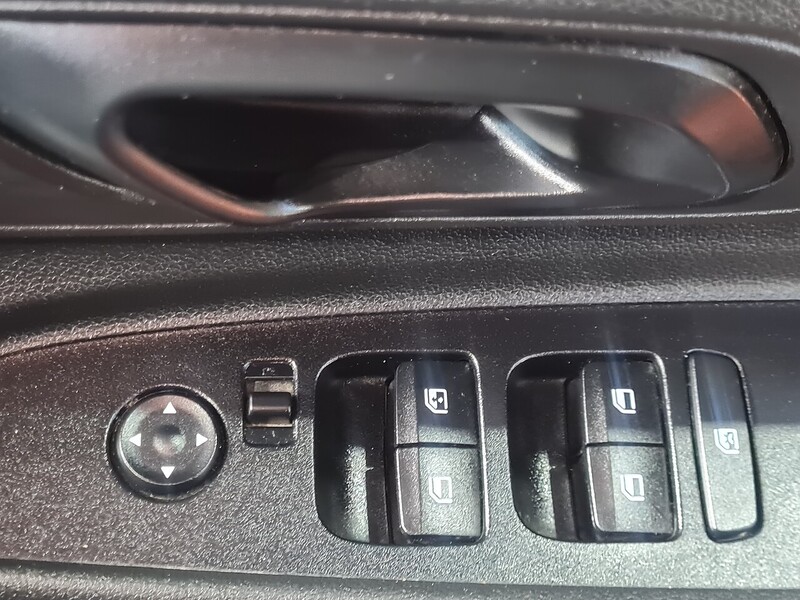 Hyundai 1.0 T-GDi MHEV SE Connect Hatchback 5dr Petrol Hybrid Manual Euro 6 (s/s) (100 ps)