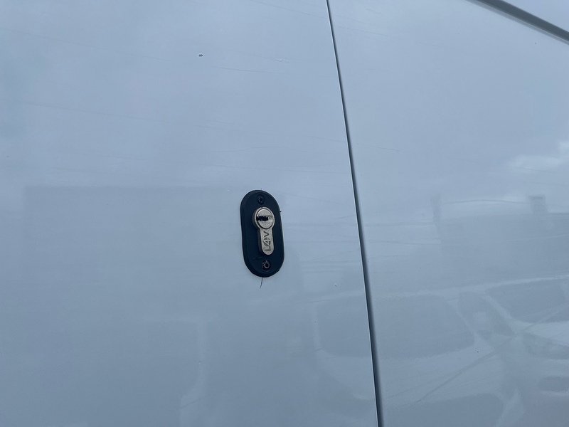 Ford 2.0 350 EcoBlue HD Leader Panel Van 5dr Diesel Manual RWD L4 H3 Euro 6 (s/s) (DRW) (130 ps)