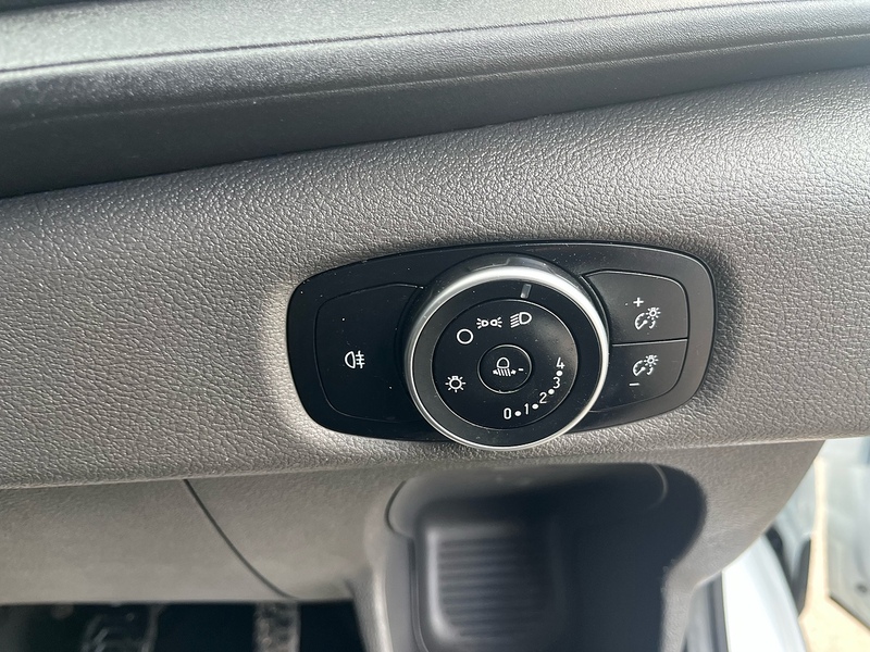 Ford 2.0 350 EcoBlue HD Leader Panel Van 5dr Diesel Manual RWD L4 H3 Euro 6 (s/s) (DRW) (130 ps)