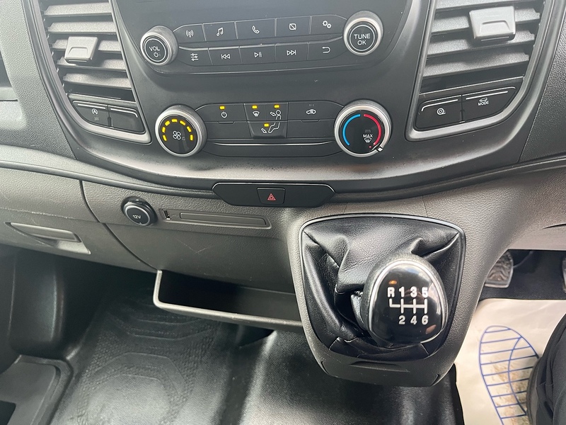 Ford 2.0 350 EcoBlue HD Leader Panel Van 5dr Diesel Manual RWD L4 H3 Euro 6 (s/s) (DRW) (130 ps)