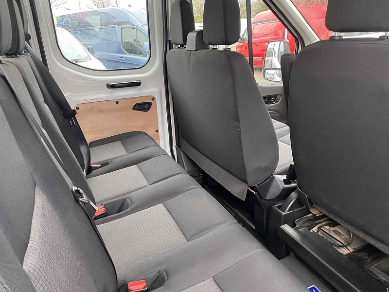 Ford 2.0 350 EcoBlue Leader Chassis Double Cab 4dr Diesel Manual RWD L3 Euro 6 (s/s) (130 ps)