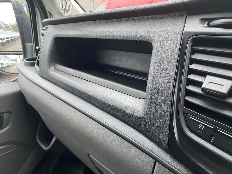 Ford 2.0 350 EcoBlue Leader Chassis Double Cab 4dr Diesel Manual RWD L3 Euro 6 (s/s) (130 ps)