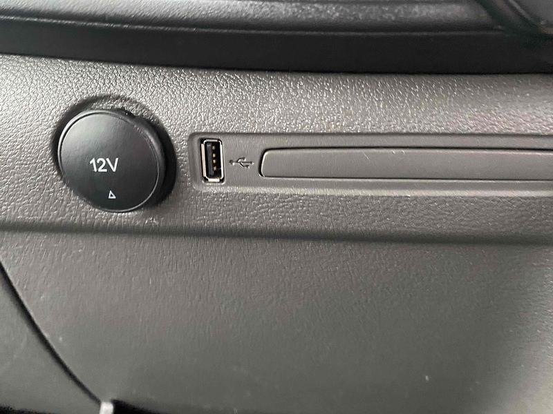 Ford 2.0 350 EcoBlue Leader Chassis Double Cab 4dr Diesel Manual RWD L3 Euro 6 (s/s) (130 ps)