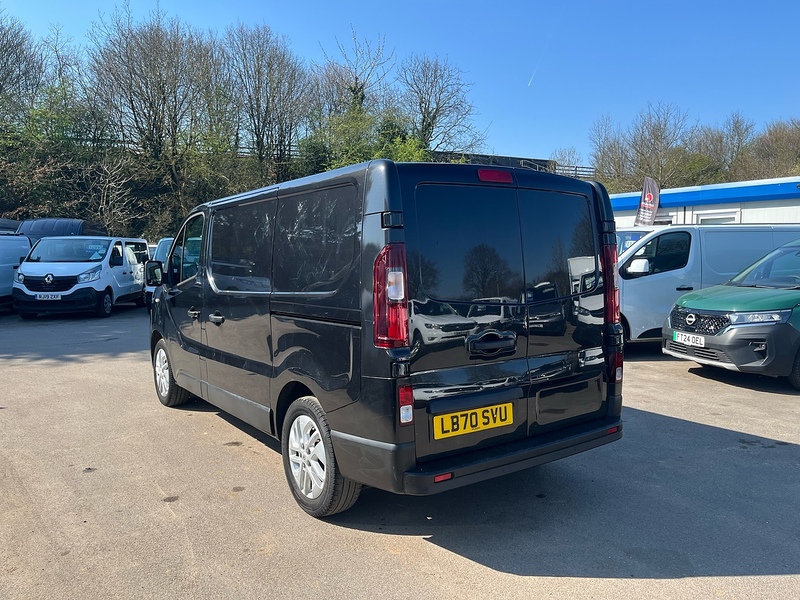 Renault 2.0 dCi ENERGY 28 Sport Panel Van 5dr Diesel Manual SWB Standard Roof Euro 6 (s/s) (120 ps)