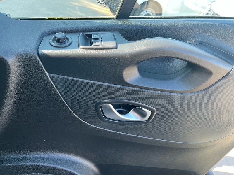 Renault 2.0 dCi ENERGY 28 Sport Panel Van 5dr Diesel Manual SWB Standard Roof Euro 6 (s/s) (120 ps)