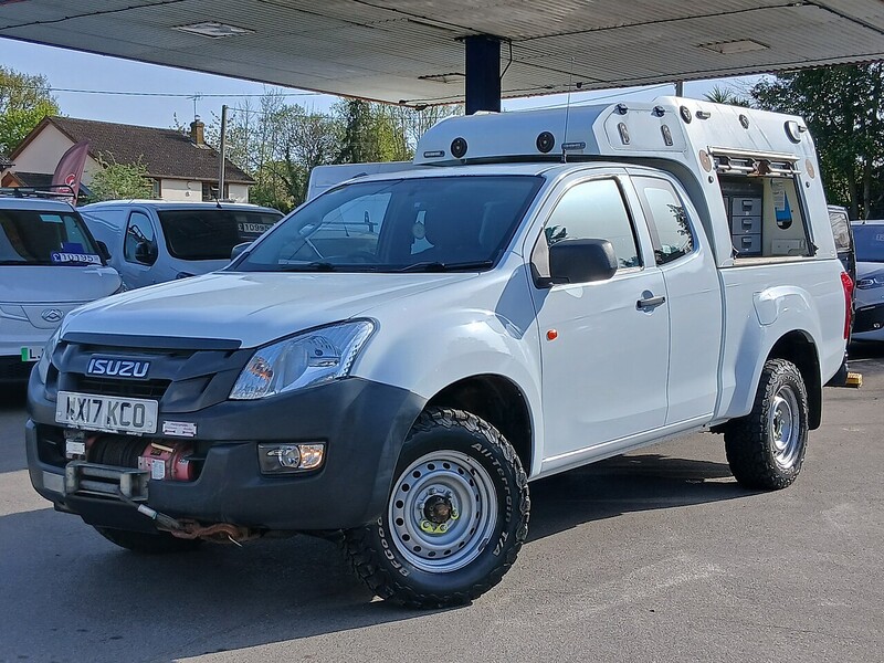 Isuzu 2.5 TD Utility Pickup 2dr Diesel Manual 4WD Euro 6 (164 ps) 2.5 Pickups Manual Diesel