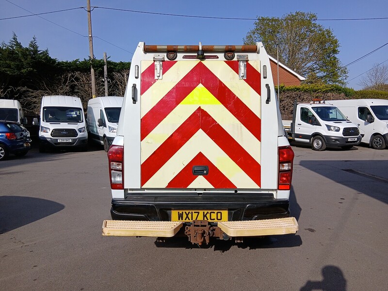 Isuzu 2.5 TD Utility Pickup 2dr Diesel Manual 4WD Euro 6 (164 ps) 2.5 Pickups Manual Diesel