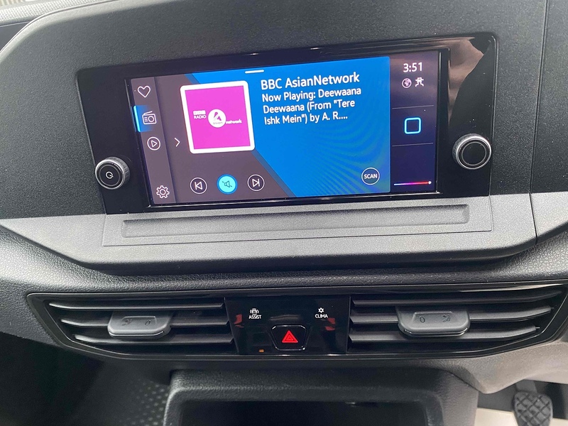 Volkswagen 2.0 TDI C20 Commerce Panel Van 5dr Diesel Manual SWB Euro 6 (s/s) (102 ps)