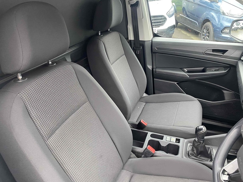 Volkswagen 2.0 TDI C20 Commerce Panel Van 5dr Diesel Manual SWB Euro 6 (s/s) (102 ps)