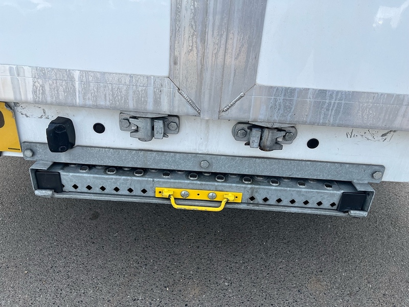 Nissan 2.3 dCi 35 Tekna Panel Van 4dr Diesel Manual FWD L3 H2 Euro 6 (135 ps)