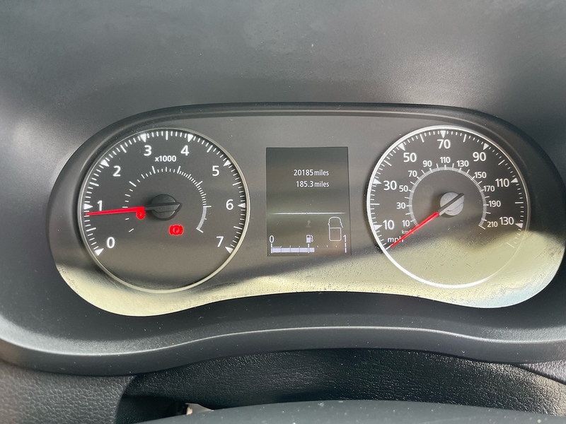 Nissan 2.3 dCi 35 Tekna Panel Van 4dr Diesel Manual FWD L3 H2 Euro 6 (135 ps)