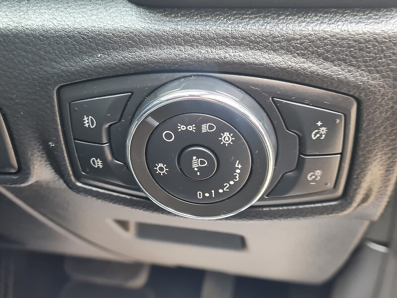 Ford 2.0 EcoBlue Wildtrak Pickup Double Cab 4dr Diesel Auto 4WD Euro 6 (s/s) (213 ps)