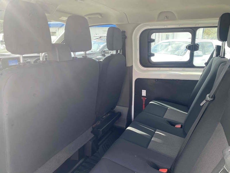Ford 2.0 300 EcoBlue Leader Crew Van Double Cab 5dr Diesel Manual L1 H1 Euro 6 (s/s) (105 ps)