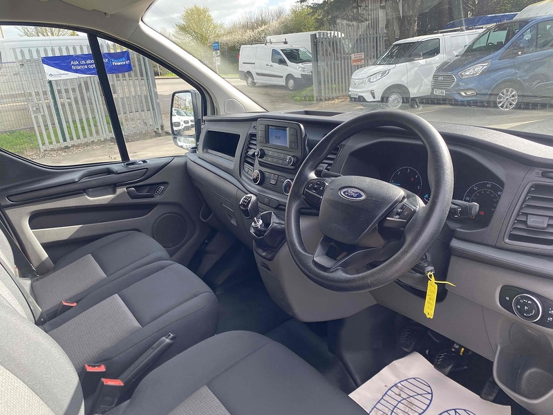 Ford 2.0 300 EcoBlue Leader Crew Van Double Cab 5dr Diesel Manual L1 H1 Euro 6 (s/s) (105 ps)