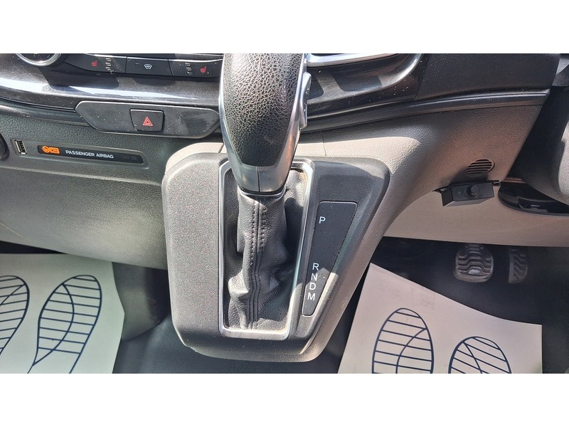 Ford 2.0 300 EcoBlue Limited Panel Van 5dr Diesel Auto L2 H1 Euro 6 (s/s) (130 ps)