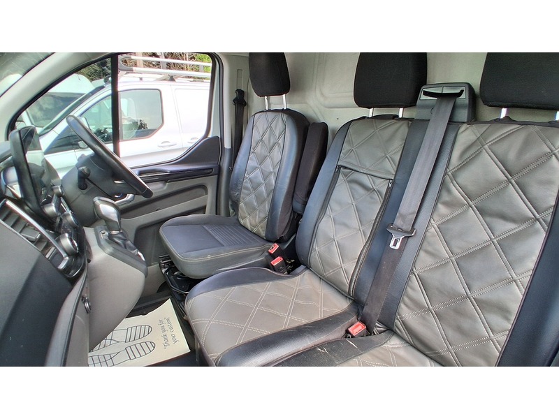 Ford 2.0 300 EcoBlue Limited Panel Van 5dr Diesel Auto L2 H1 Euro 6 (s/s) (130 ps)