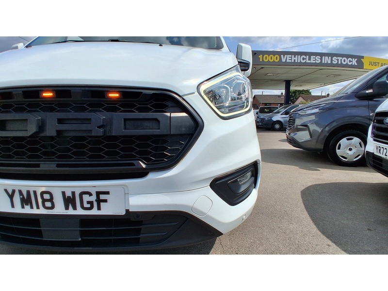 Ford 2.0 300 EcoBlue Limited Panel Van 5dr Diesel Auto L2 H1 Euro 6 (s/s) (130 ps)
