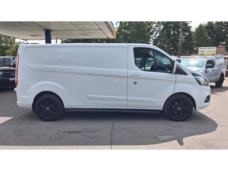 Ford 2.0 300 EcoBlue Limited Panel Van 5dr Diesel Auto L2 H1 Euro 6 (s/s) (130 ps)