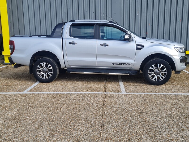 Ford 3.2 TDCi Wildtrak Pickup Double Cab 4dr Diesel Auto 4WD Euro 5 (200 ps)