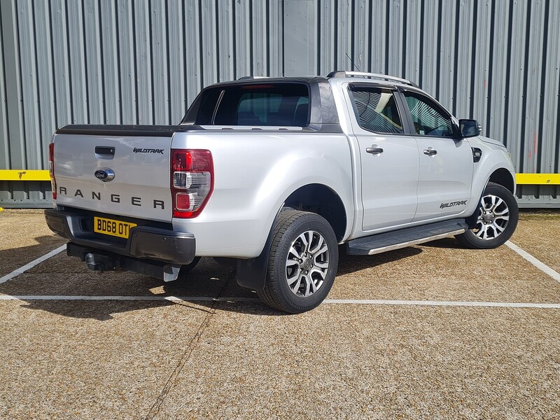 Ford 3.2 TDCi Wildtrak Pickup Double Cab 4dr Diesel Auto 4WD Euro 5 (200 ps)