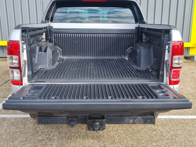 Ford 3.2 TDCi Wildtrak Pickup Double Cab 4dr Diesel Auto 4WD Euro 5 (200 ps)