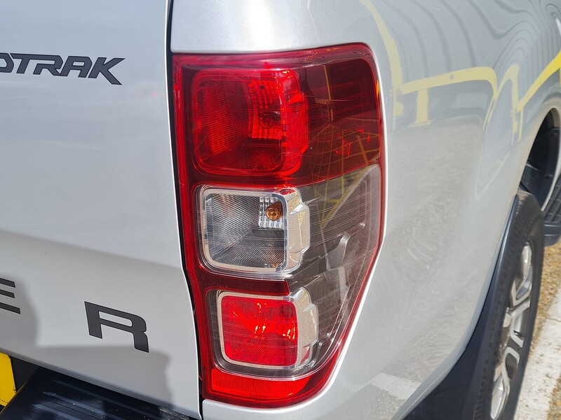 Ford 3.2 TDCi Wildtrak Pickup Double Cab 4dr Diesel Auto 4WD Euro 5 (200 ps)