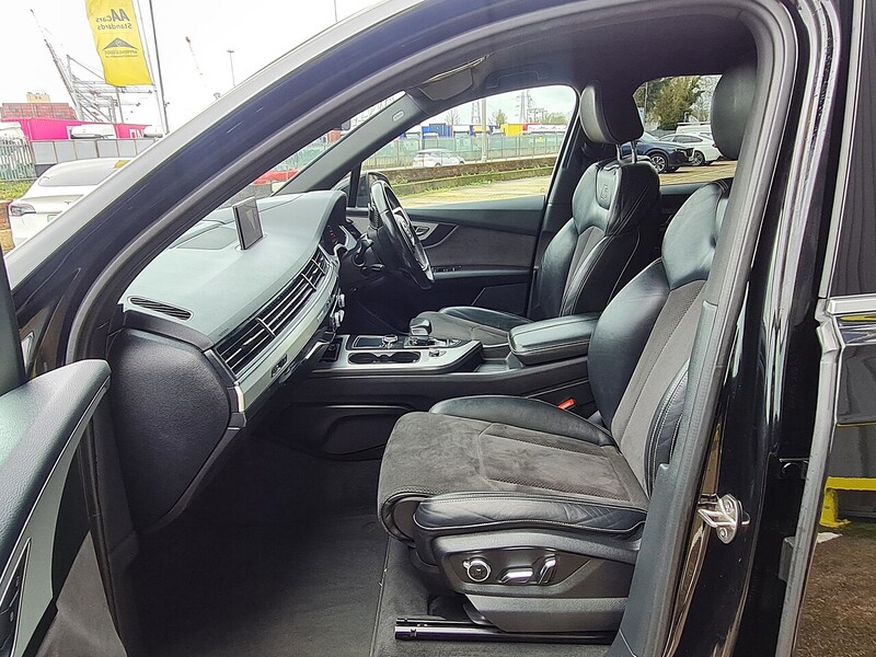 Audi 3.0 TDI V6 S line SUV 5dr Diesel Tiptronic quattro Euro 6 (s/s) (218 ps)